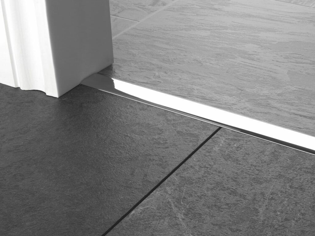 Premier T bar bar, 25mm wide, connecting strip between tiled floors, quality chrome